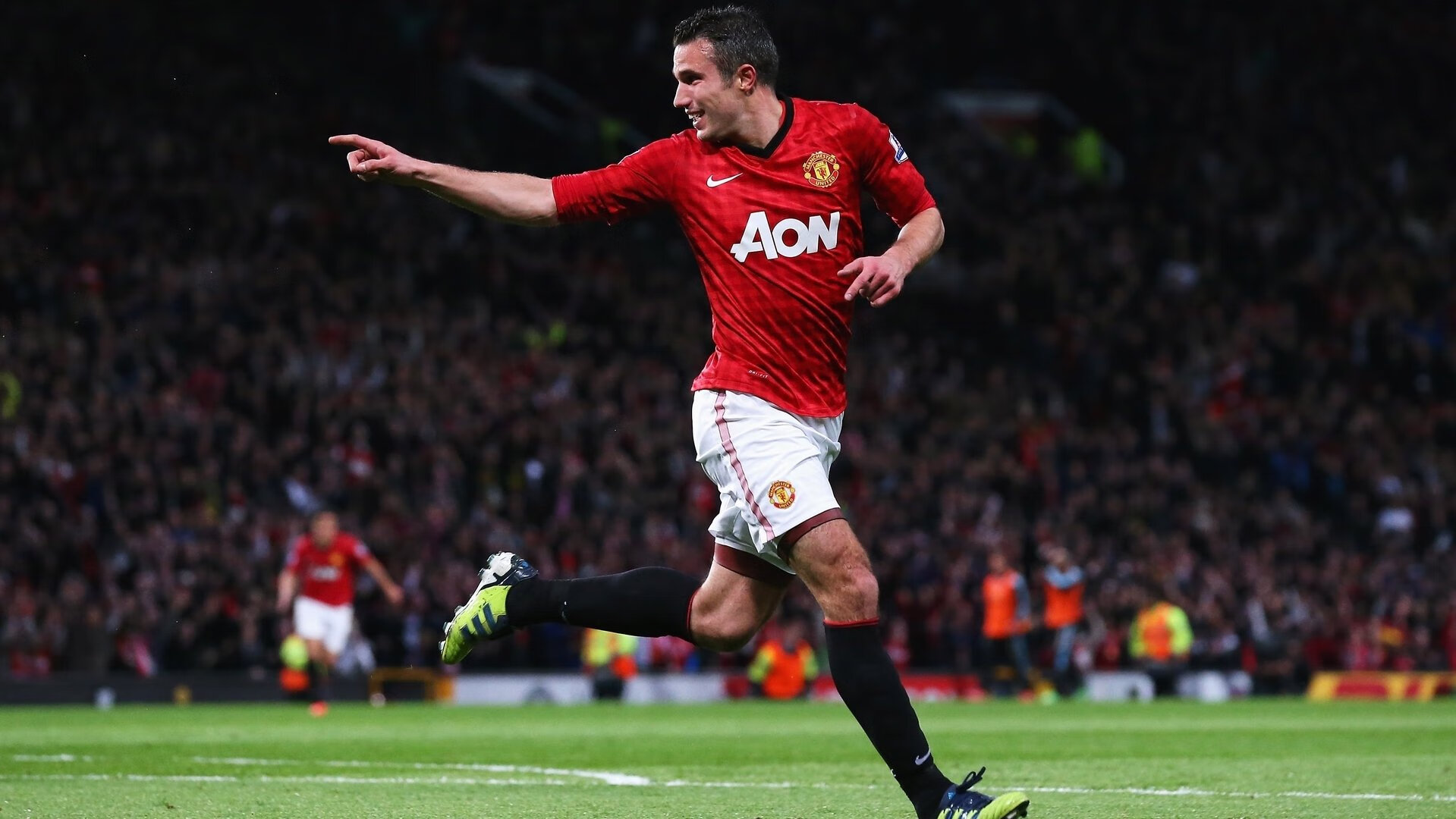 德甲冠军争夺：攻防转换引领比赛高潮，德甲战术