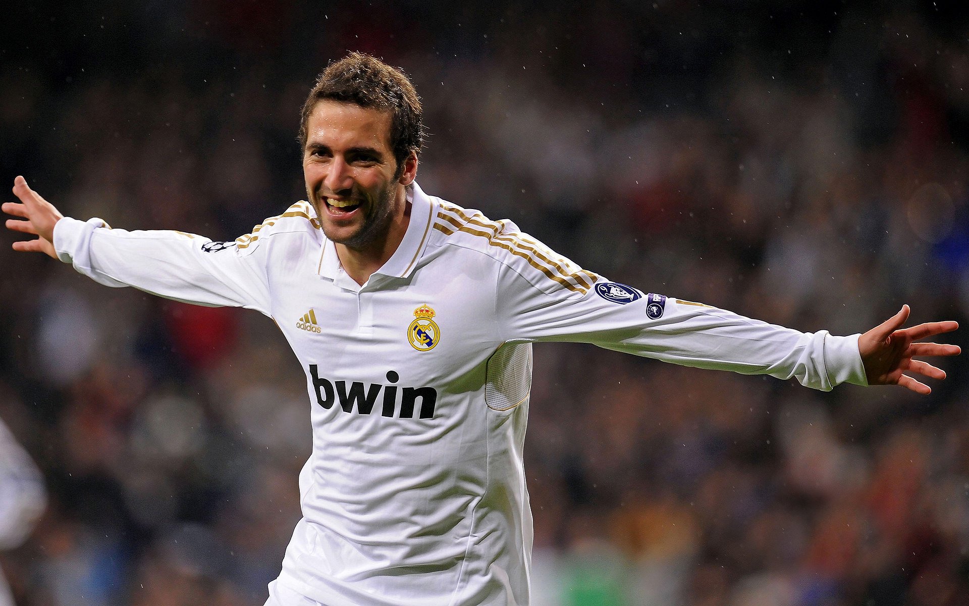 水球攻防转换突尼斯女队节奏清晰